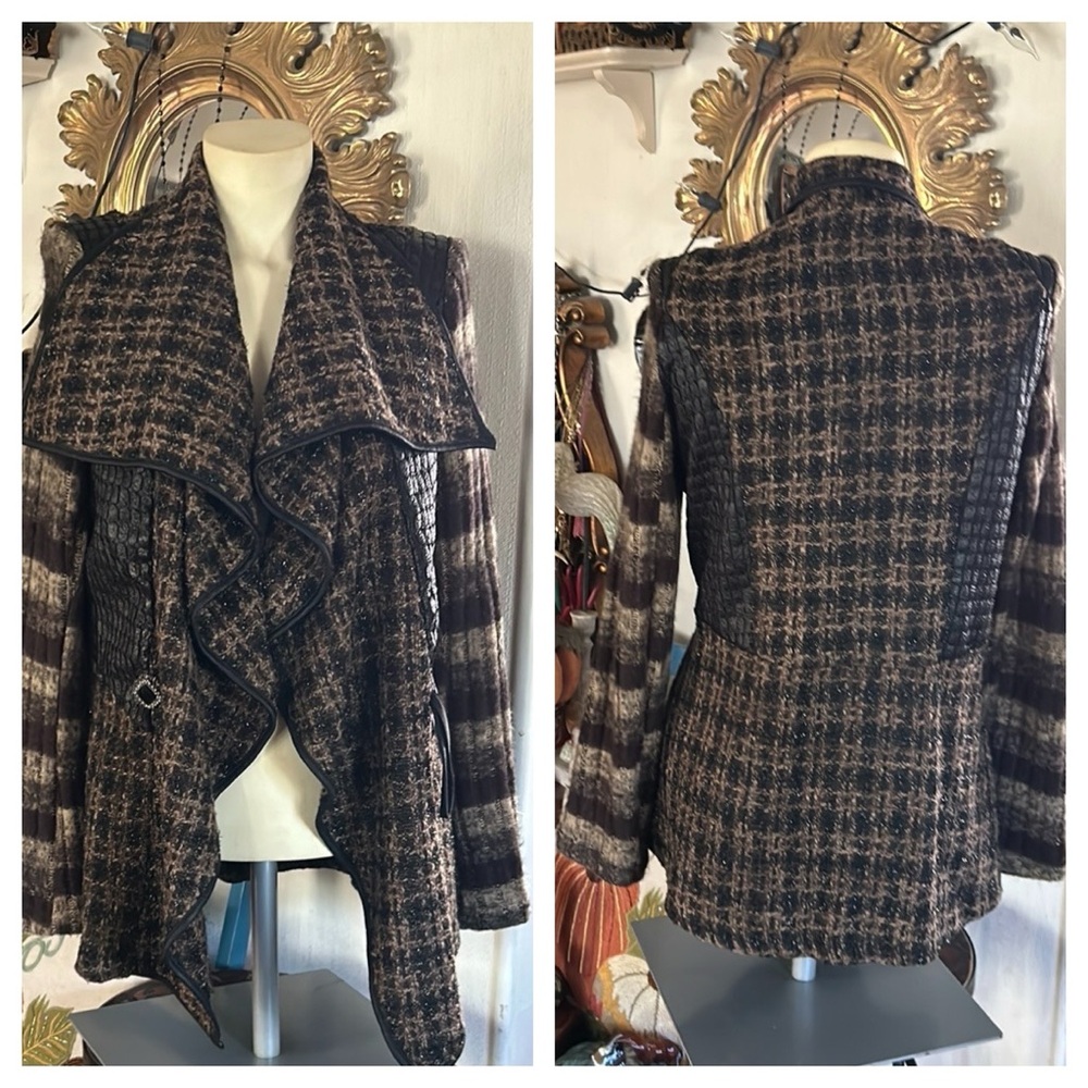 Brown and Black Blazer w Faux Leather Trim - Picture 4 of 15